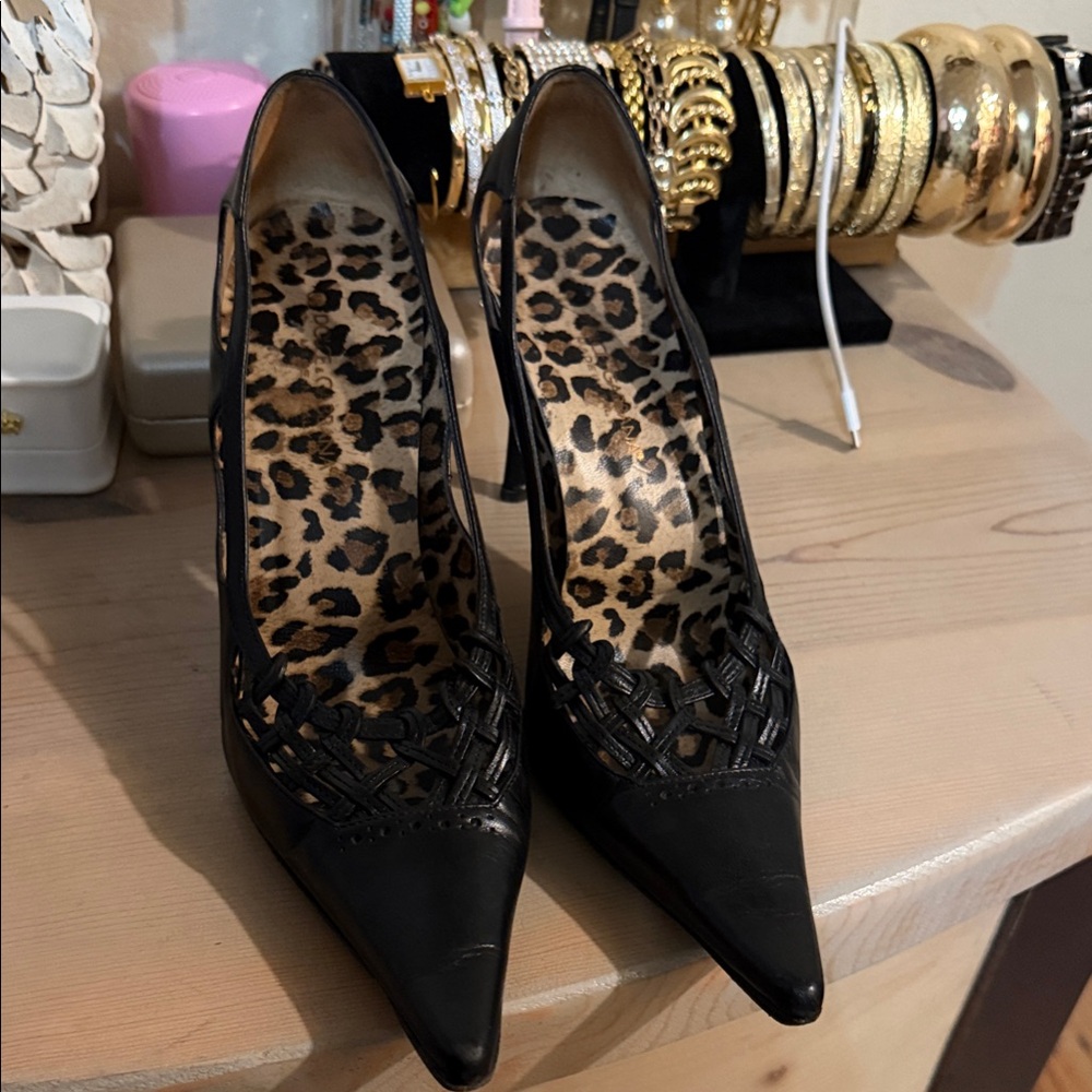 Dolce & Gabbana Black Heels with Leopard Print